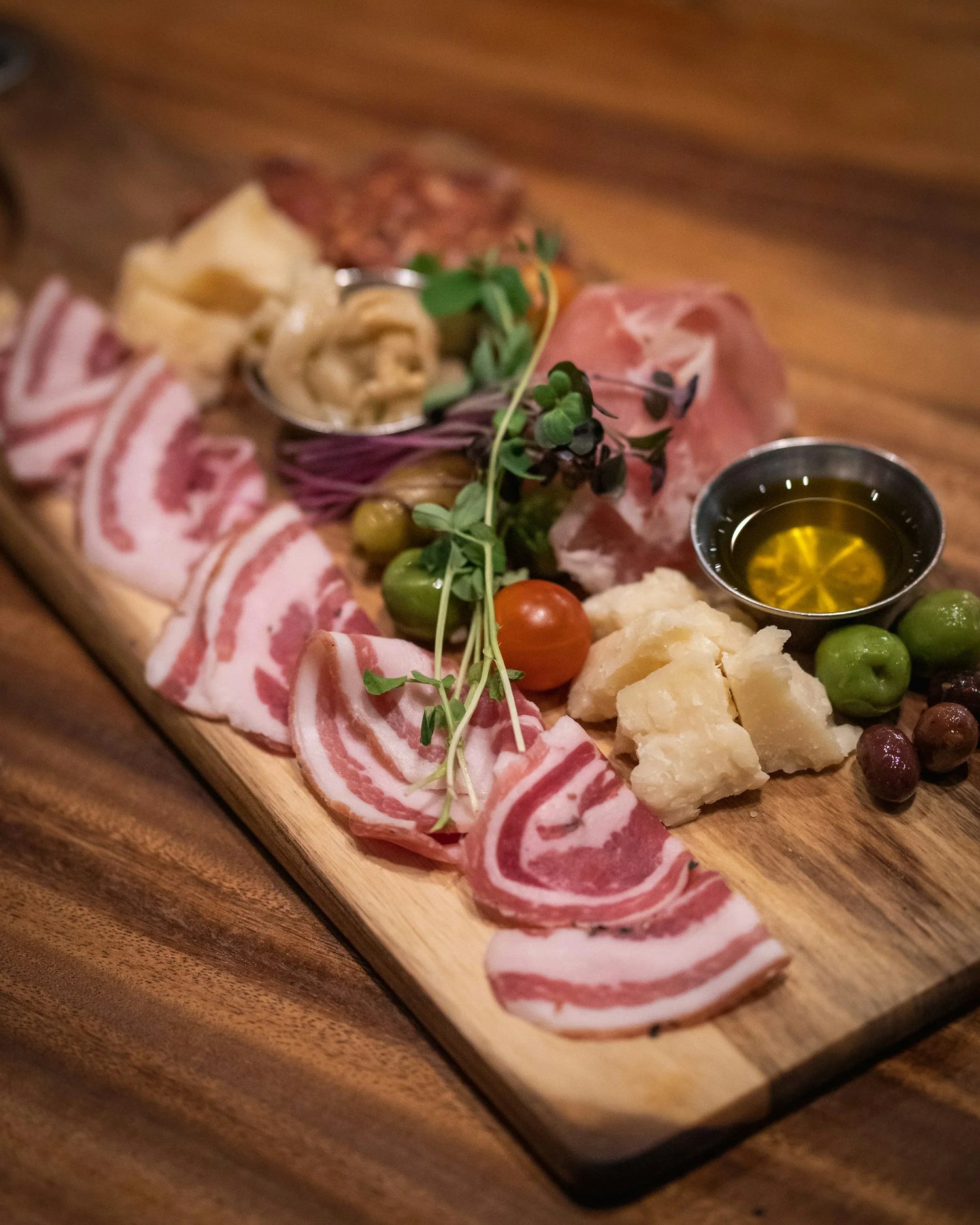 Charcuterie Boards for Perfect Entertaining and Gourmet Snacking