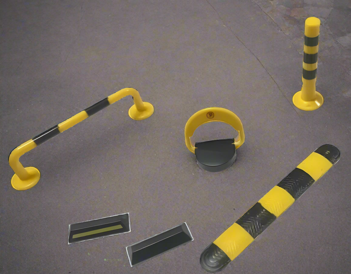 Portable children’s car track play mat with accessories