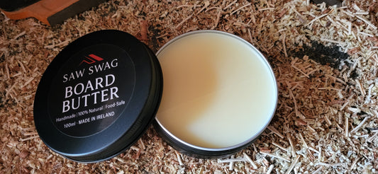 Natural chopping board conditioner with smooth protective finish